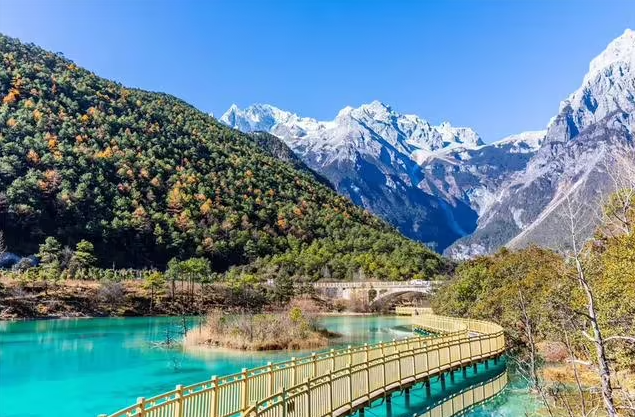 云南丽江玉龙雪山，圣洁纯净之地，被称为“最接近天堂”的地方！